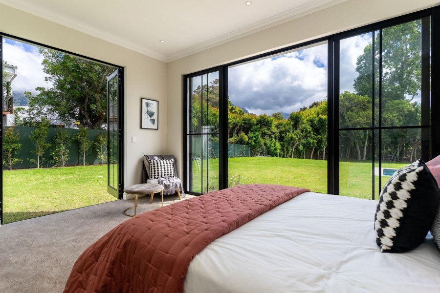 5 Bedroom Property for Sale in Constantia Western Cape